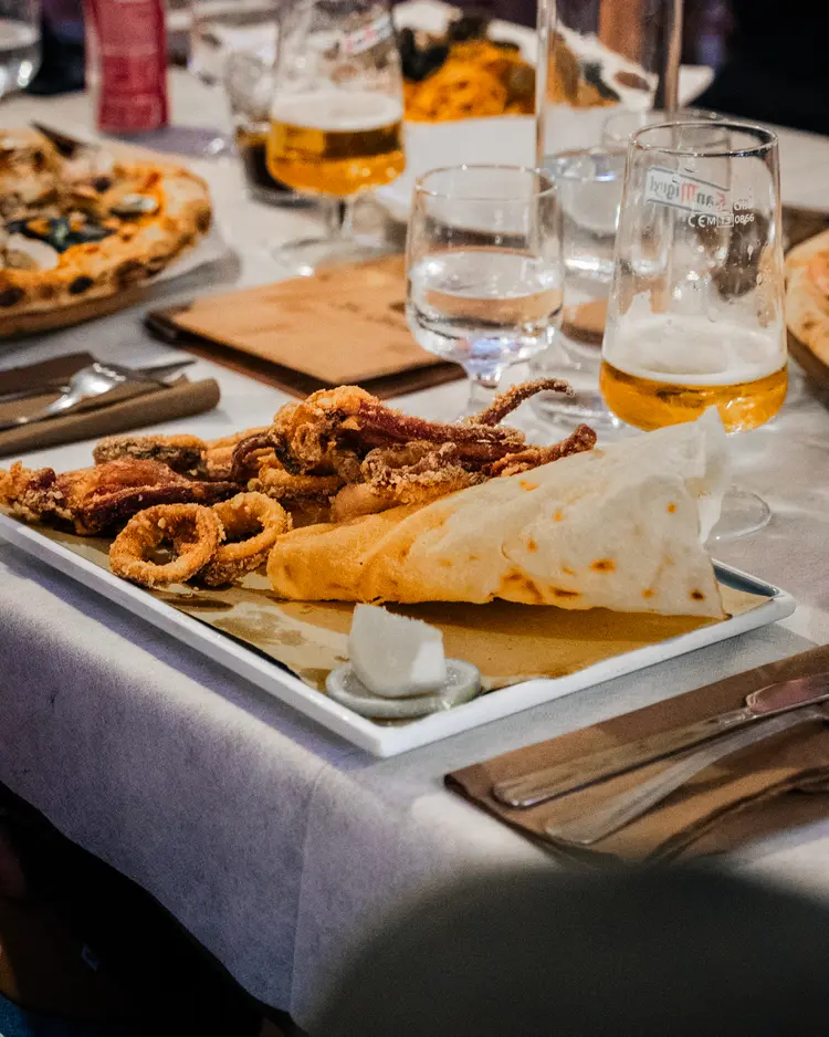Piatto di misto di mare al ristorante Su Stentu Sestu